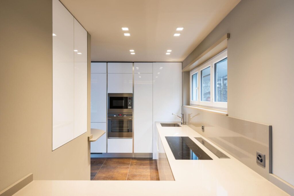 Clean Kitchen appliances in Webster